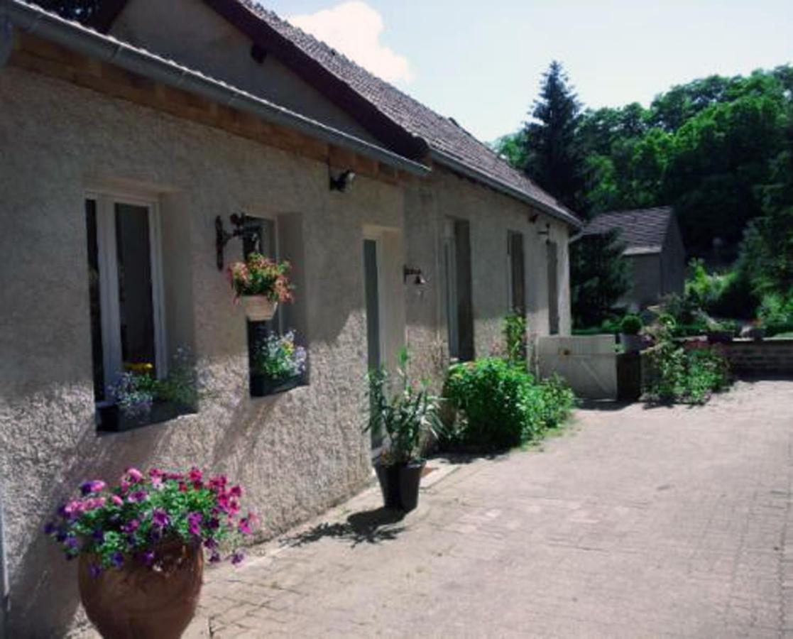 La Providence, Chambres D'Hotes Saint-Sernin-du-Plain Ngoại thất bức ảnh