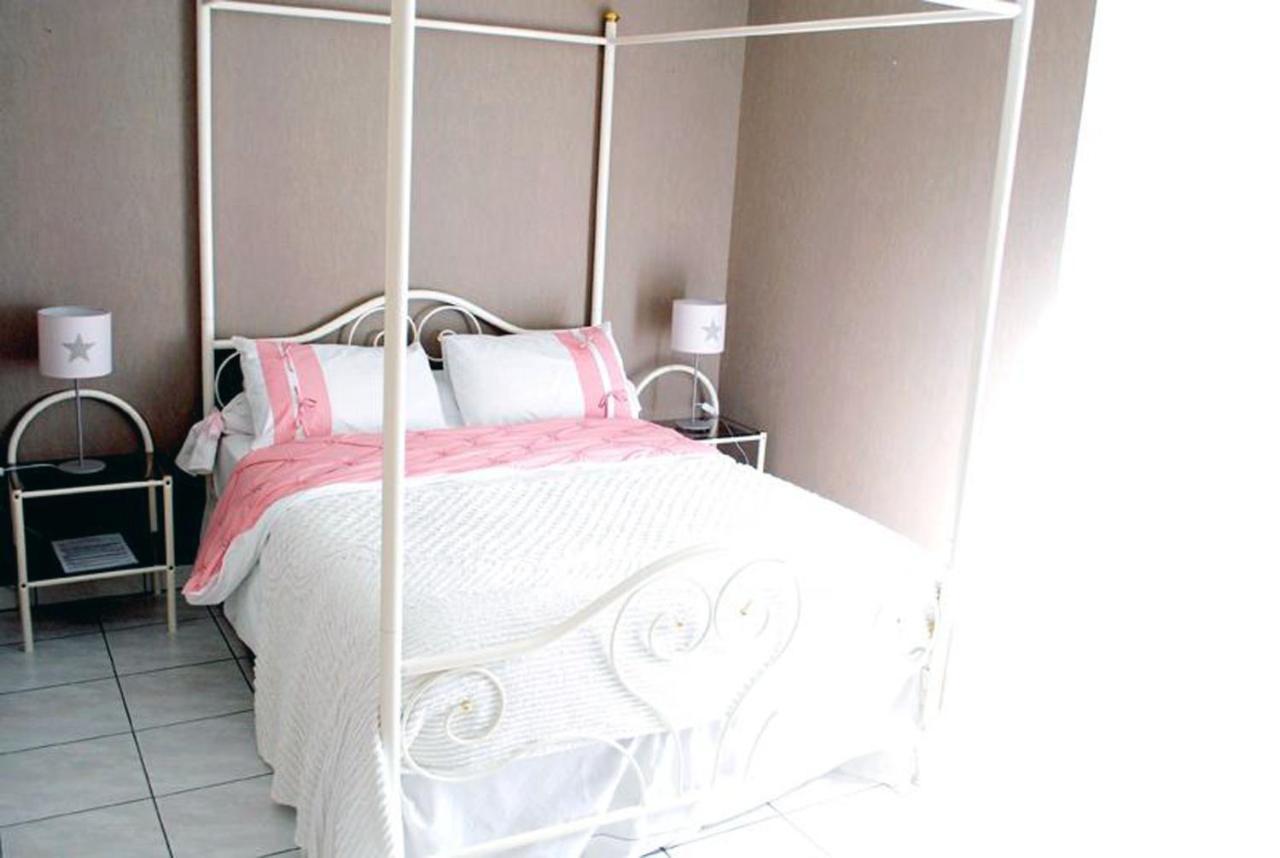La Providence, Chambres D'Hotes Saint-Sernin-du-Plain Ngoại thất bức ảnh